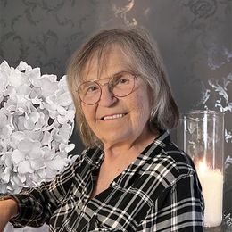 LzJeS8bIqb8xgKS9se7FaZOPuPv2OaRhc9BQF2w2