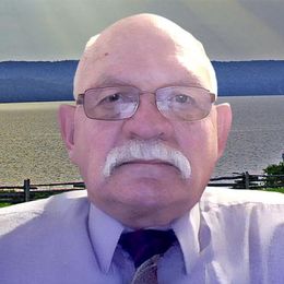 fU4w4ia3L7yFR02DOXxaQThO0hYn85ZJBxwmWp7e