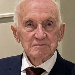 Photo of Nelligan Laderoute, obituary in La Patrie