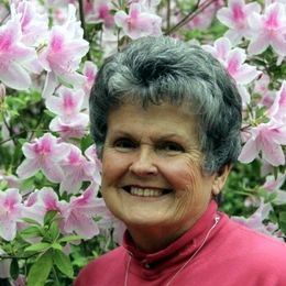 Photo of Patricia S Pepper, obituary in Windsor