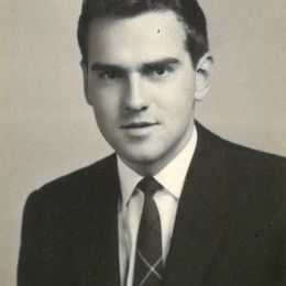 jVWC8oAjT4QVGw8pQdRuvWqdoMMym7M3ksRGcb25