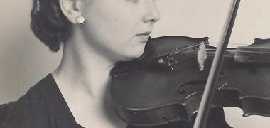 Nathalie Dale