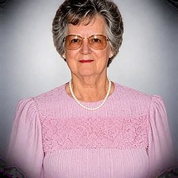 Photo de Bessie "Betty" Lee Newberry, avis de décès