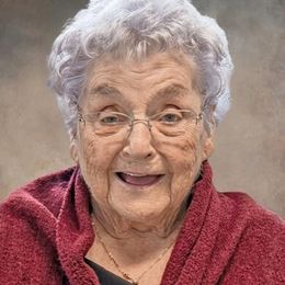 Photo of Thérèse Bernier, obituary in Lévis