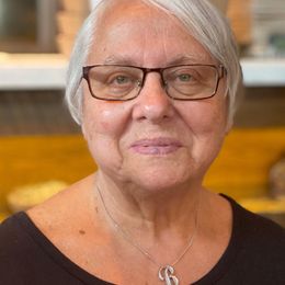 39EU1Jmr2XfQf5rF0BjBSEZBkNdPzyLhvOpjKb50