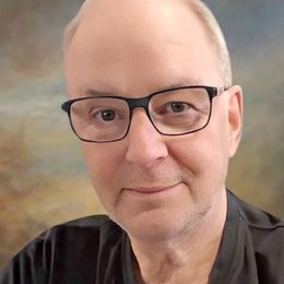 Ys4tzJJrkC5kBK6eHV1jYiwUbcbCGvqhy7zCXPZo