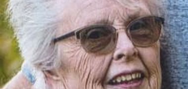 Diane (nee Brydges) Smith