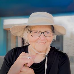 Photo de Victoria "Vicki" (DeLuca) Sherman, avis de décès