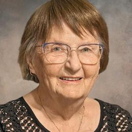 Photo of Florence Trépanier, obituary in Québec