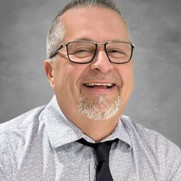 2CFdA3tOuJjnUBx7IZVC7YzWfNKdJMceOzW2Abvb