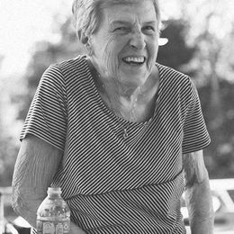 Photo de Mary Ann Medaglia (nee MORELLO), avis de décès
