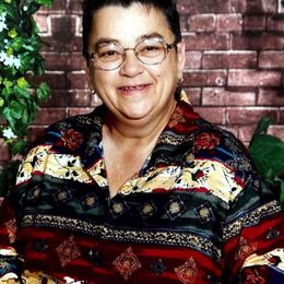 Photo of Liane Chénier, obituary in Témiscaming