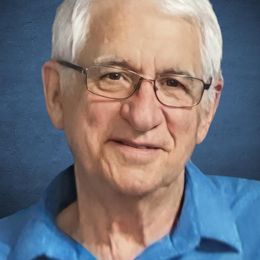 DYYSjhAN9z1FaSIiis55pfSHVYeZc7VdRCIoTmib