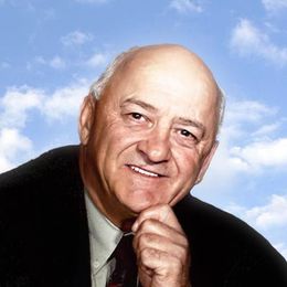 4WoqZ1W5WNcCPykdXCtjHEwIapf36KjfJZ2sgPrQ