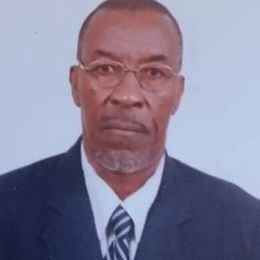 WVAWhbu8OdS8EjFlRD2XHVO5N8cEObo4InFn7RZt