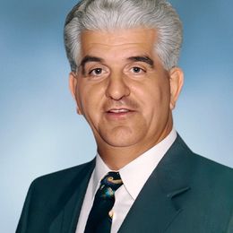 o3q0LV2WhUIiDb2v1xjftFcEeud6cSGhIpImXblS