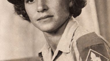 Rifka Golding (née Zuzel)