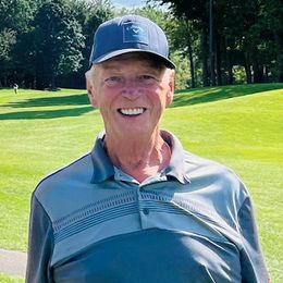 dkXOcYM4RFbsVlzazscU8lJ0n2YiyJDU1eGPgMFn