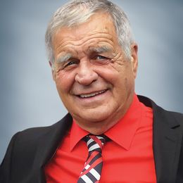 NiNsgrFCiUugUujWLsEAt5lrpTRgnKdXW7kELyeT