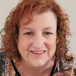 rHdAv7zClDeyAebSmuVLR2De7IuDYroGzlZp8088