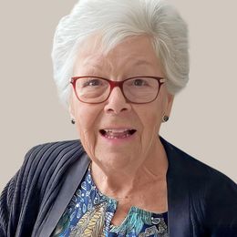 bKPTfRfKXNiYStiMXFvPl4yQ52PyZyPomzUS9O8J