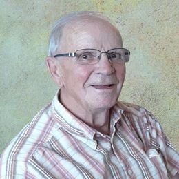 VUig6dwMw5tsmb1e434SEym0j7SnlcN8470mIgXT