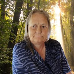 Zg0dNTH1eBqk4yuEaoLsWl6jPBWHOIbLpVqKw1IS