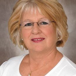 Photo of Denise Larouche, obituary in Alma