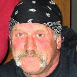 IylGvscFk1dJrOxJaF2Wj3LqRxNLiVr3RUWfJ684