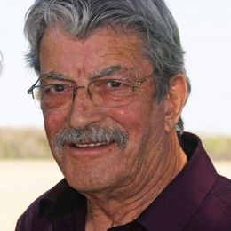 0AkpQjCd4QIRHg9Yvu7TvY70PYiTZXgX1HAL7O6a