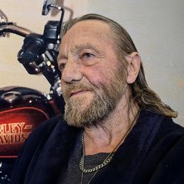 GWQVI4KVYBYtYosPWsEDOe2tcW4iqjNMJC6fM3ei