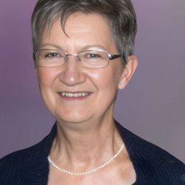 tYFV2hSA3qb0XEzSVqW9OiyKS7niX3gdXoZN9fgm