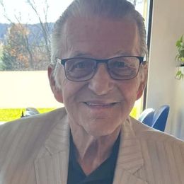 Photo of Pierre Lacroix, obituary in Sainte-Agathe-des-Monts