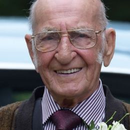 pQcIVvavZy6Id34Ch4wy7ZXqOzeSpO5XLV3cjWV2