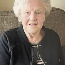 Photo de Dorothea "Dottie" Schoeneich Knebel, avis de décès
