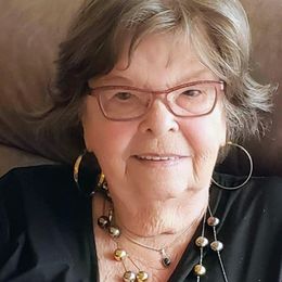 Photo of Denise Grenier, obituary in Longueuil