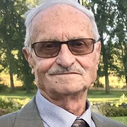 uUh0dteBtwvQXrcDOS0JeuVEyJIvGfcnOY9b65zG