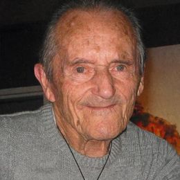 uYjN7BaJPmjEY4g0VZdTCMReEZAlkq3lsvVu8uV2