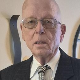 Photo of Hugues Maurice Proulx, obituary in Gatineau