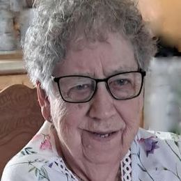Photo of Rita Harvie, obituary in Québec