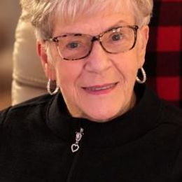 Photo of Monique Dussault, obituary in Québec