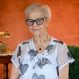 Photo of Mireille Emond, obituary in Farnham