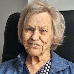 Photo of Thérèse Paris, obituary in Warwick