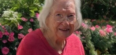 Phyllis E Clark