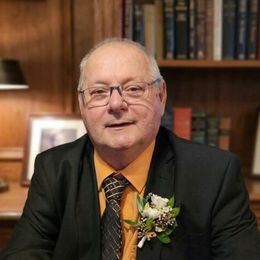 Photo of Gaétan Garneau, obituary in Québec