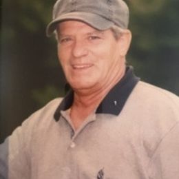 tzWTa5OlNeUlBdt7KWrWujSdRwxUUC6N1hXmiK2d