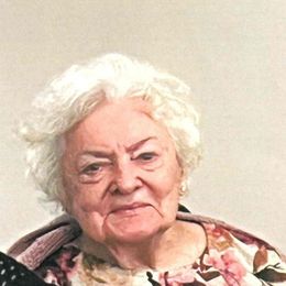 Photo of Anna Psenak Janecek, obituary in Cowansville