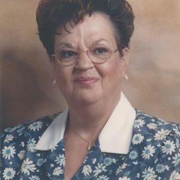 Photo of Nicole St-Pierre, obituary in Alma