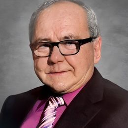 DPPCX4ayW6QvUX4MqYsu8oznrmumAV30TMjwOkKK