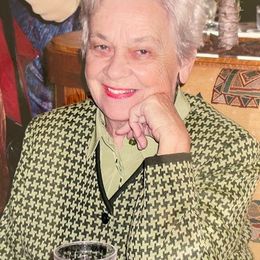 Photo of Frances Ilkow (née Kagan), obituary in Dorval